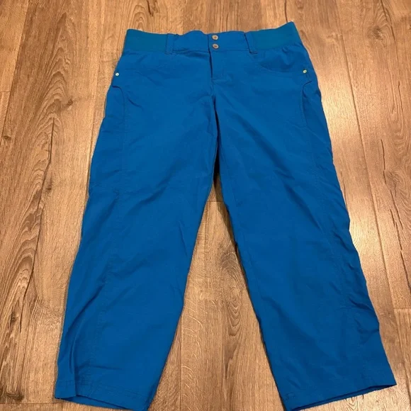 Title Nine Clamber Capri Pant 10 Women Blue Stretch Gorpcore Hiking Travel Nylon - Picture 8 of 16